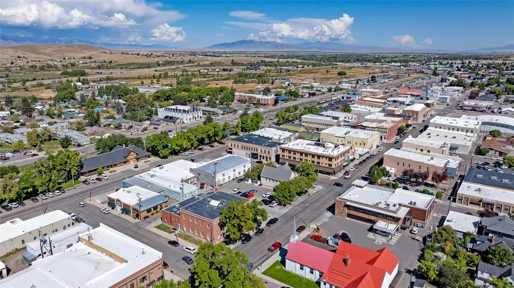 28 S Montana Street Dillon MT 59725