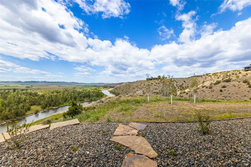 499 Saddle Ridge Road Manhattan MT 59741