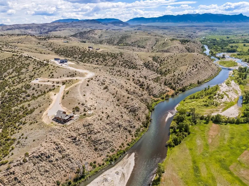 499 Saddle Ridge Road Manhattan MT 59741