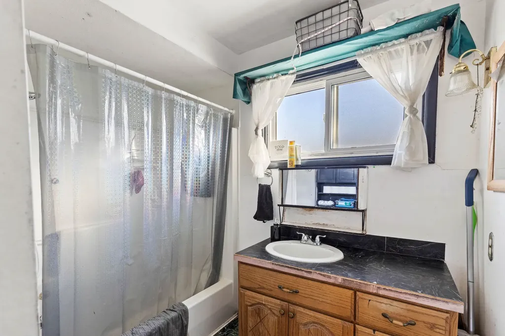 103 E Main Street Dutton MT 59433