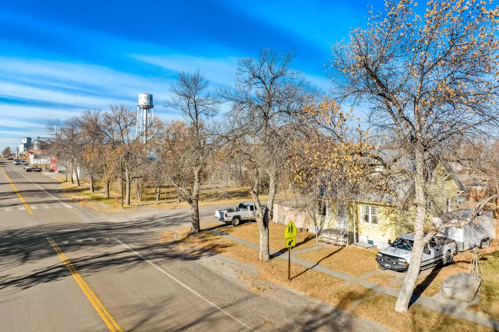 103 E Main Street Dutton MT 59433