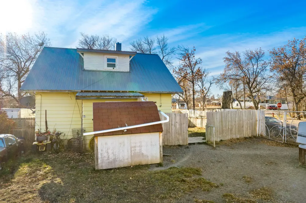103 E Main Street Dutton MT 59433