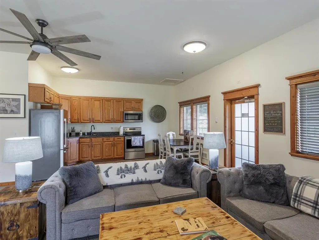 116 S Main Street Darby MT 59829