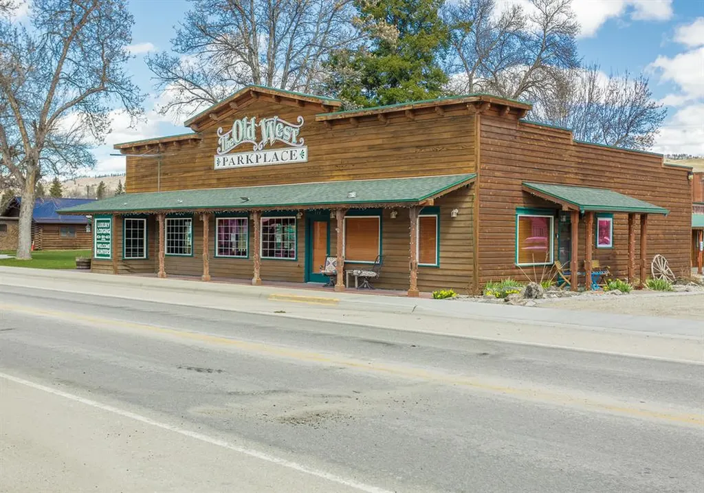 116 S Main Street Darby MT 59829