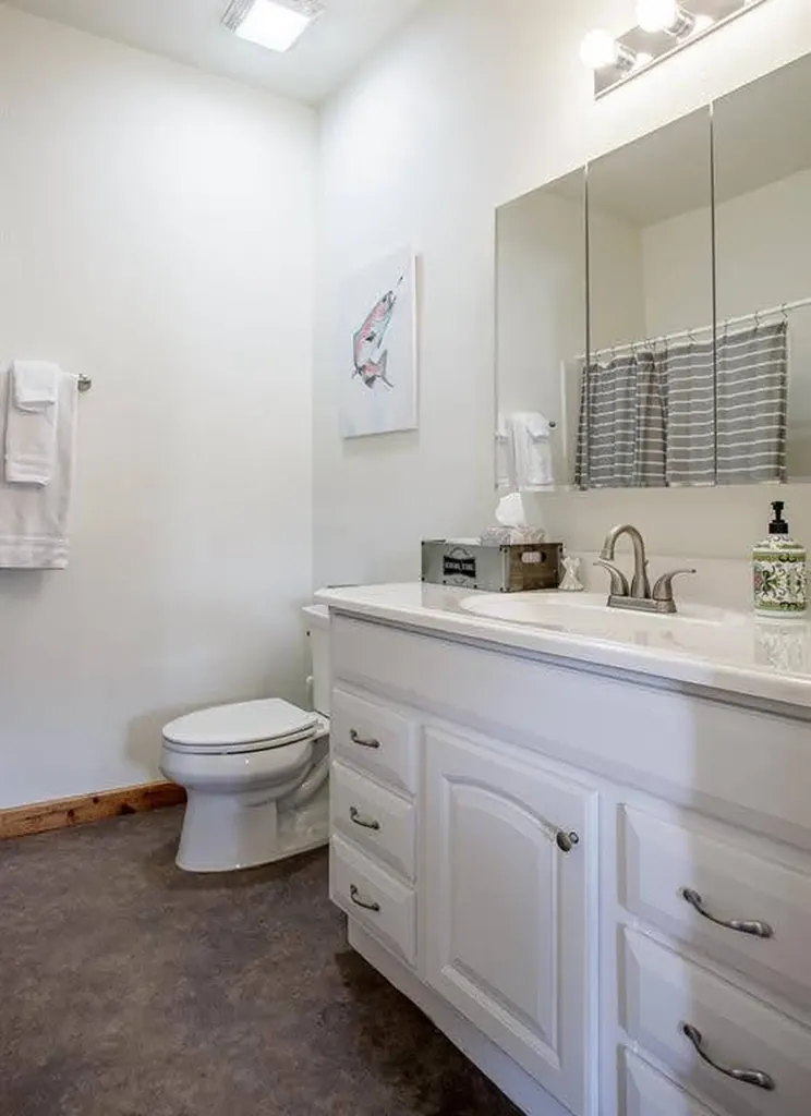 116 S Main Street Darby MT 59829