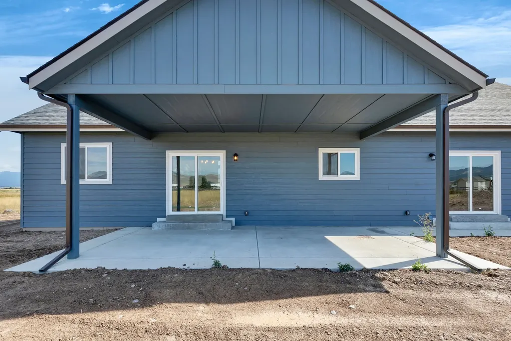 34660 Patrick Lane St Ignatius MT 59865