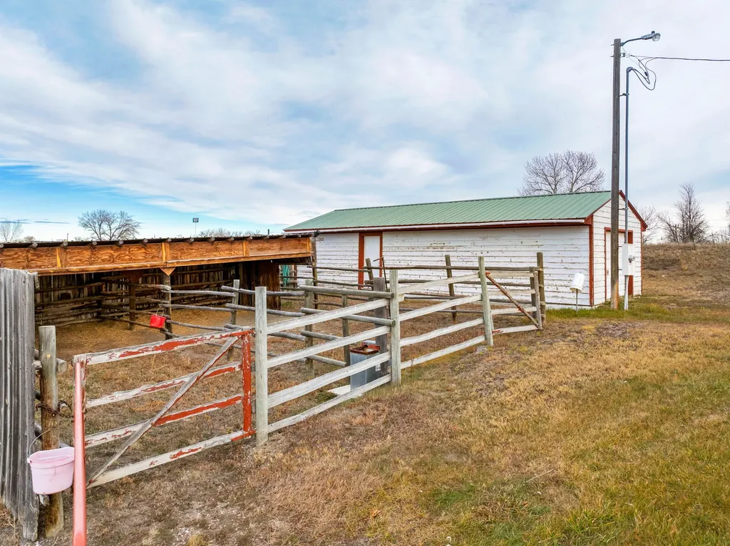895 1st Avenue Vaughn MT 59487
