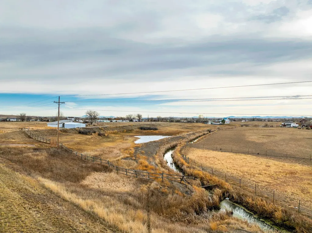 895 1st Avenue Vaughn MT 59487