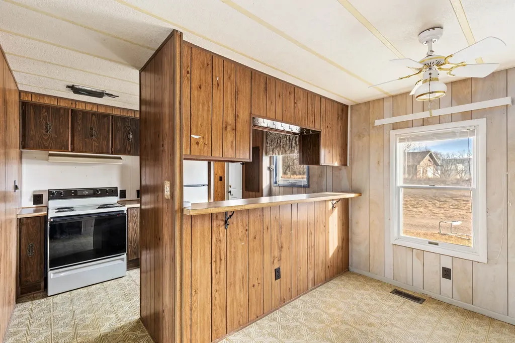 895 1st Avenue Vaughn MT 59487
