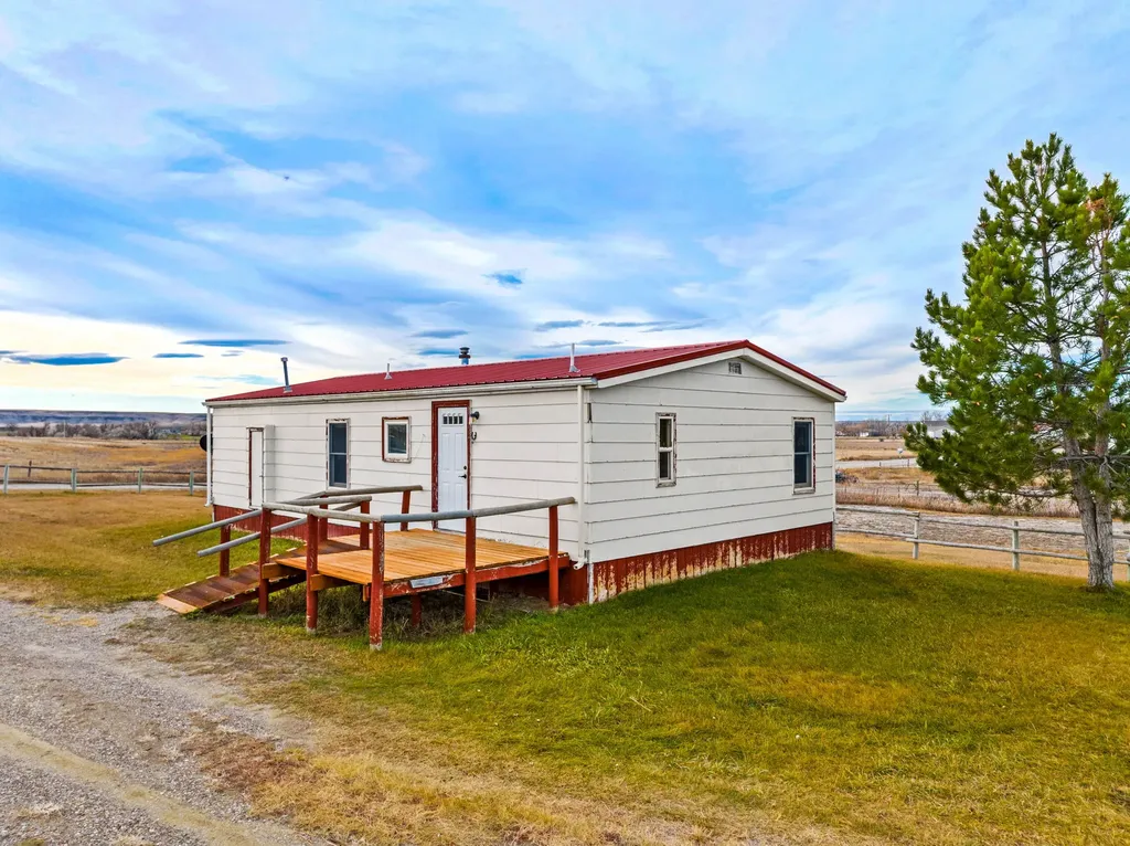 895 1st Avenue Vaughn MT 59487