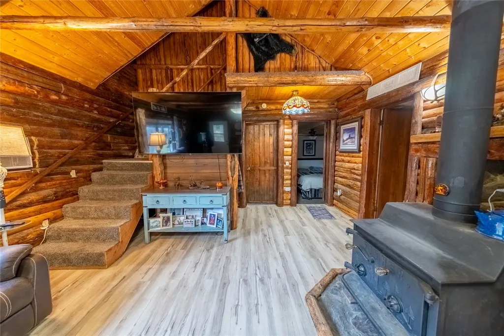 613 Tamarack Drive Yaak MT 59935