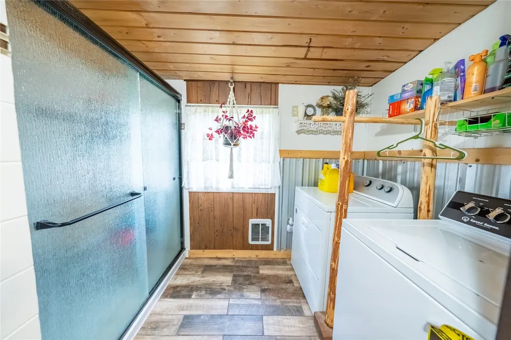 613 Tamarack Drive Yaak MT 59935