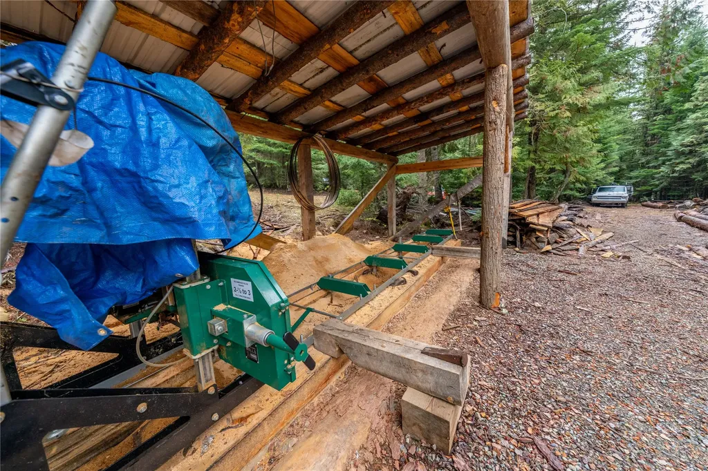 613 Tamarack Drive Yaak MT 59935