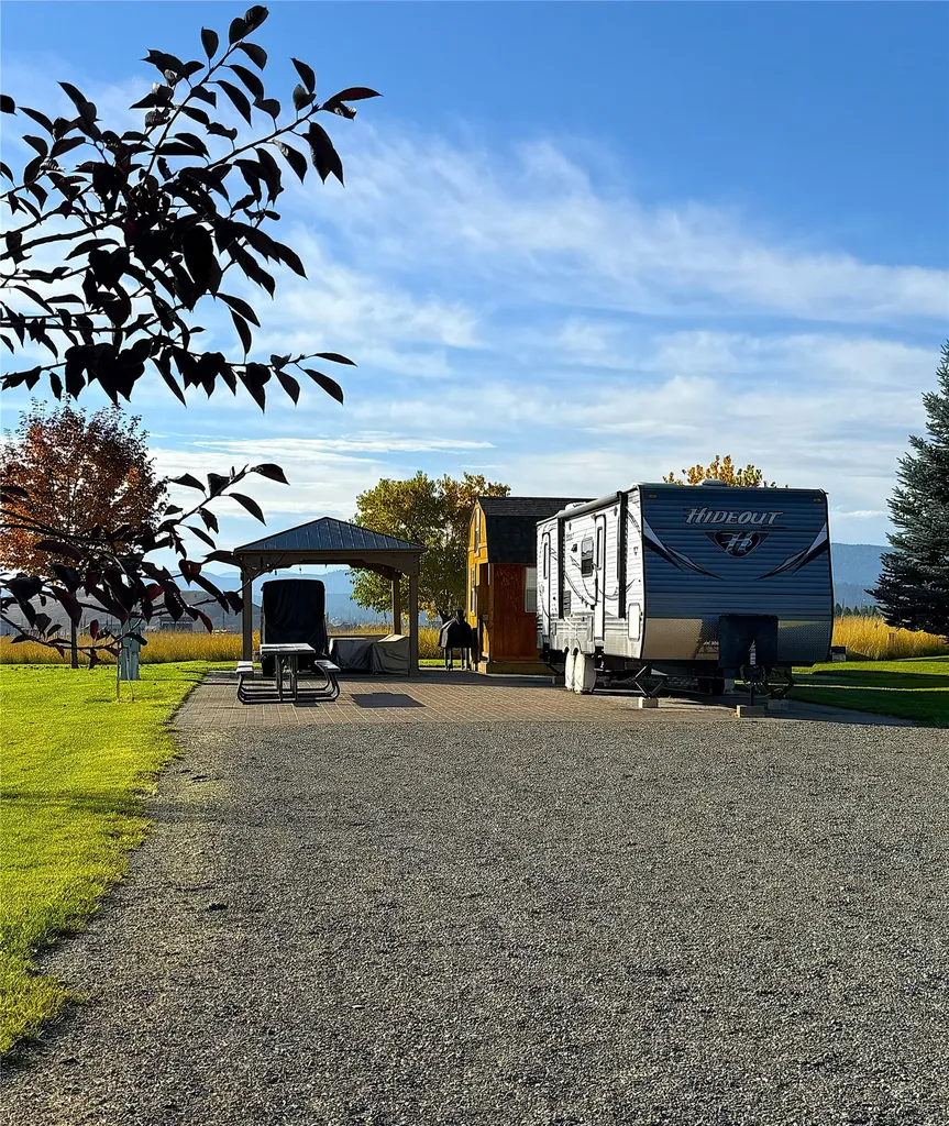 170 Kingfisher Loop Eureka MT 59917