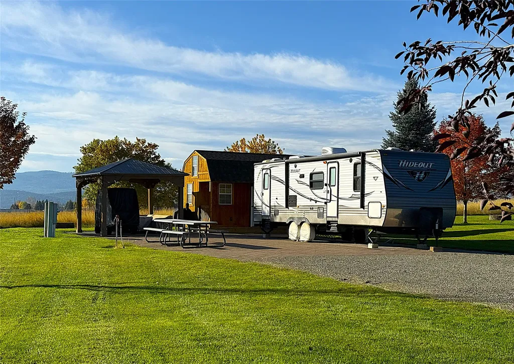 170 Kingfisher Loop Eureka MT 59917