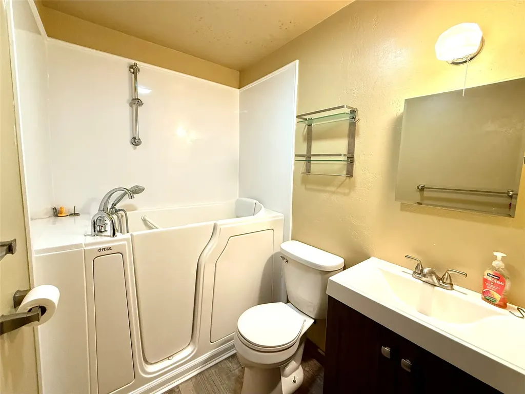 713 W Conley Avenue Deer Lodge MT 59722