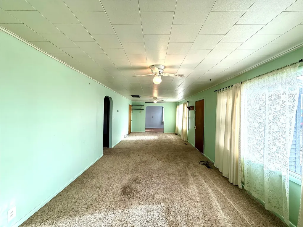 713 W Conley Avenue Deer Lodge MT 59722