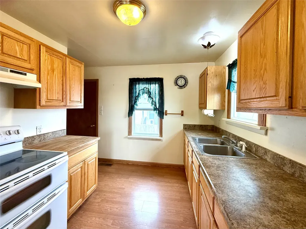 713 W Conley Avenue Deer Lodge MT 59722