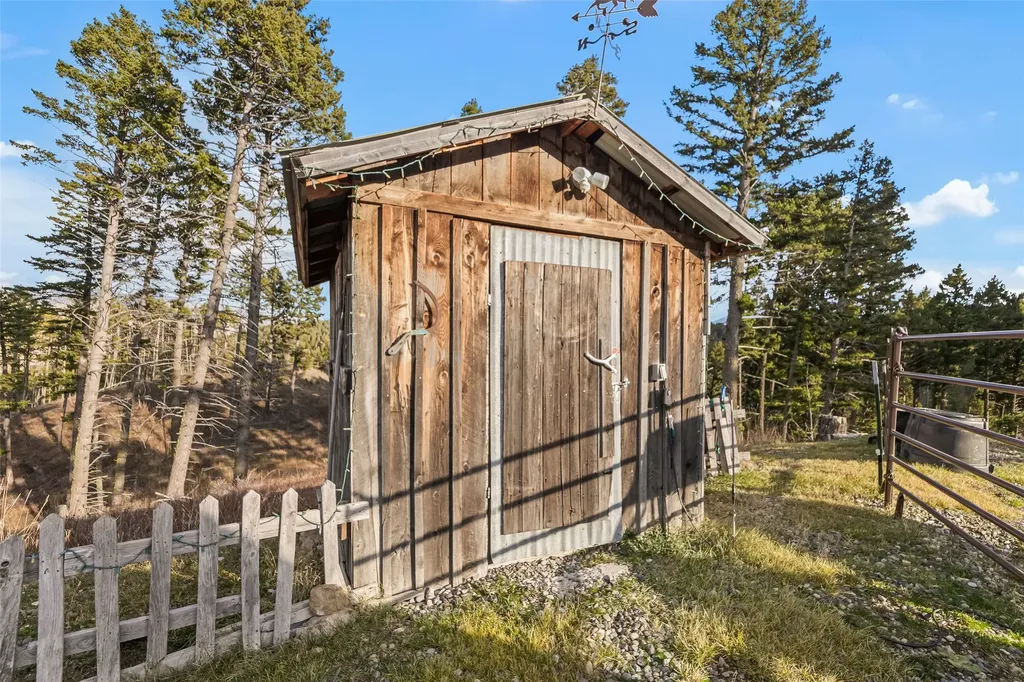 192 Mountain Brook Road Livingston MT 59047