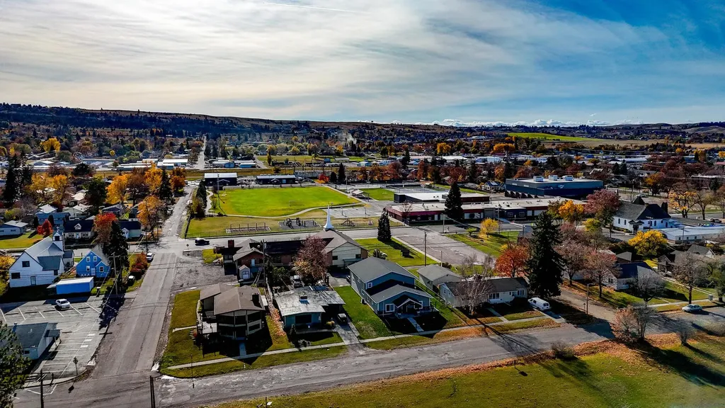 404 3rd Avenue E Polson MT 59860