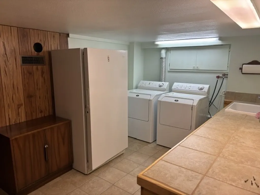 13 S Wisconsin Street Conrad MT 59425
