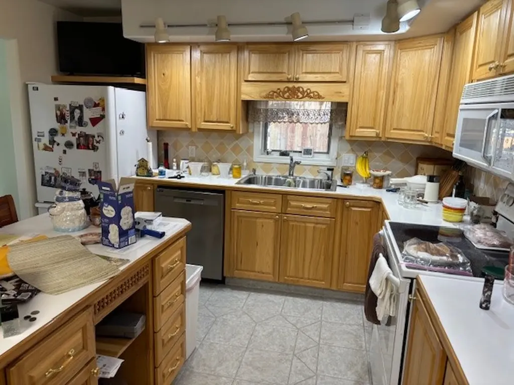 13 S Wisconsin Street Conrad MT 59425