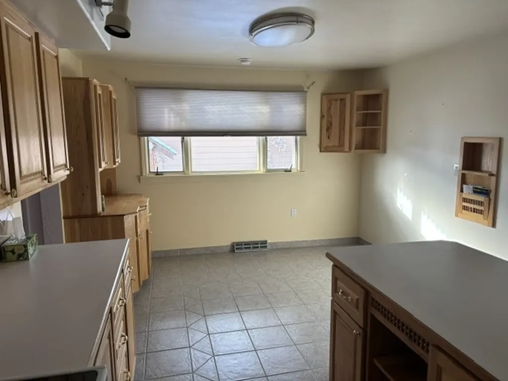 13 S Wisconsin Street Conrad MT 59425
