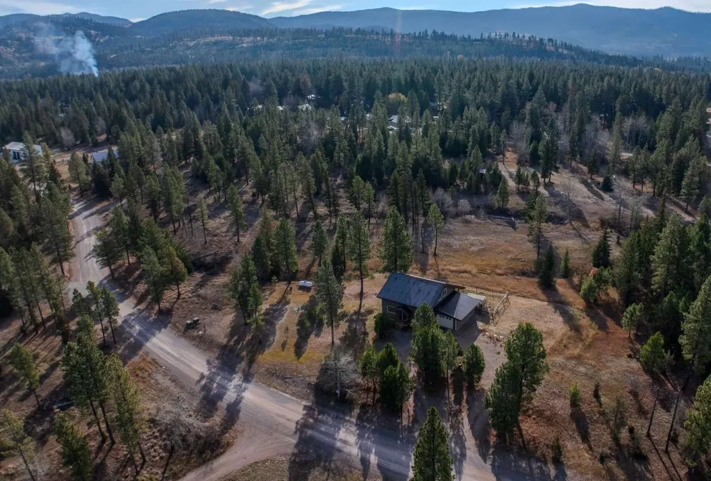 4035 Abe Lincoln Road Lincoln MT 59639