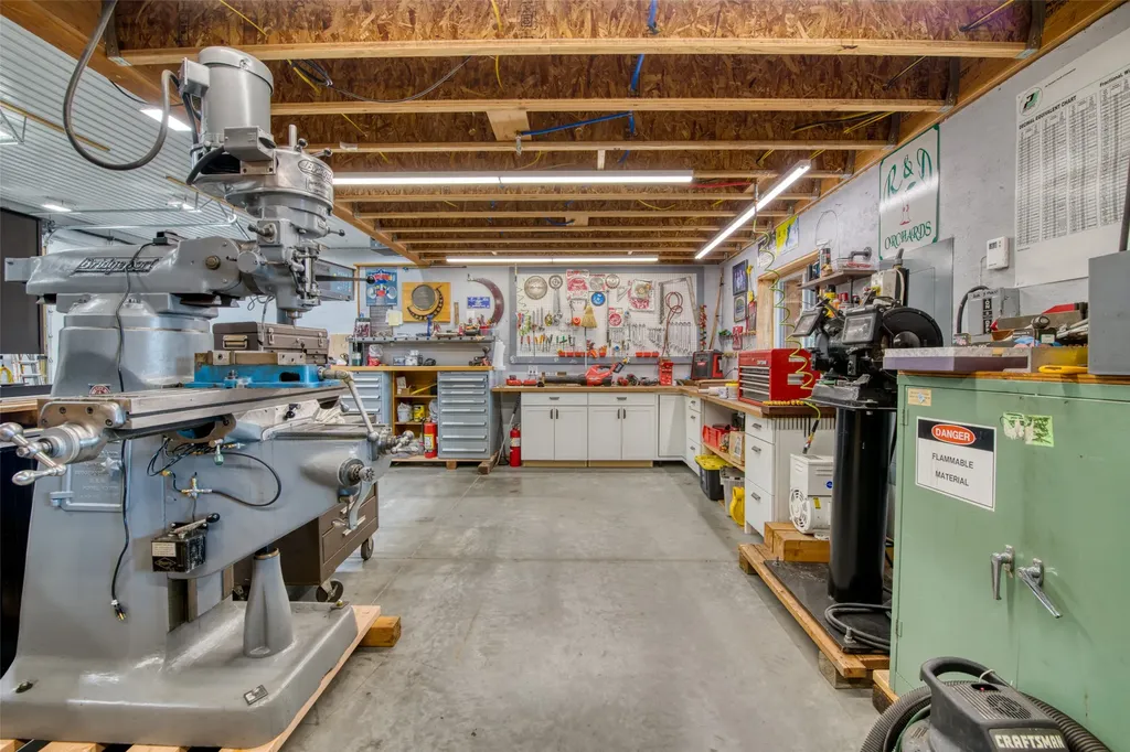 217 Peekaboo Trail Hamilton MT 59840
