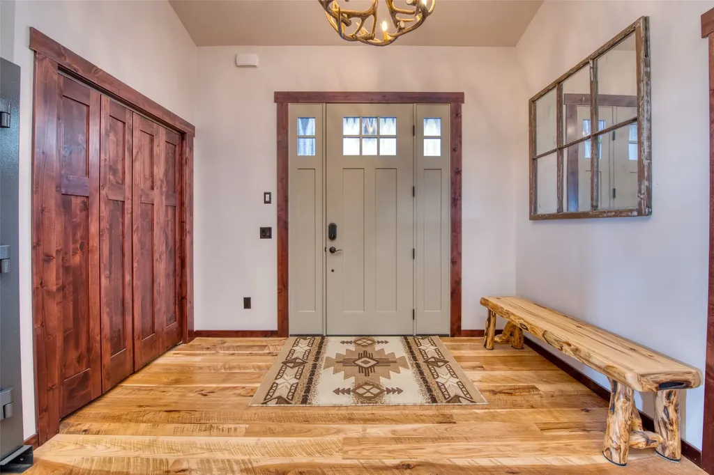 217 Peekaboo Trail Hamilton MT 59840