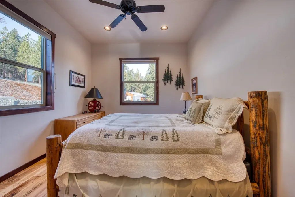 217 Peekaboo Trail Hamilton MT 59840