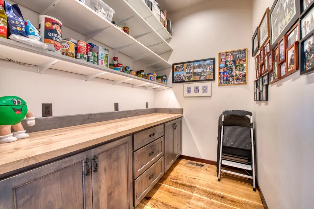217 Peekaboo Trail Hamilton MT 59840