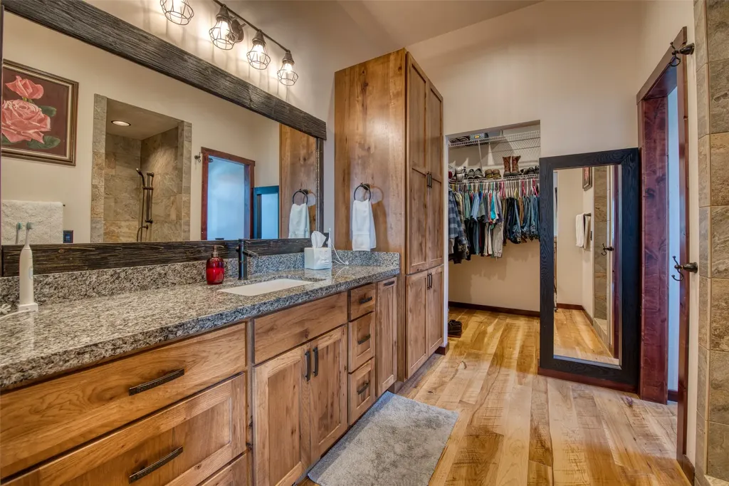217 Peekaboo Trail Hamilton MT 59840