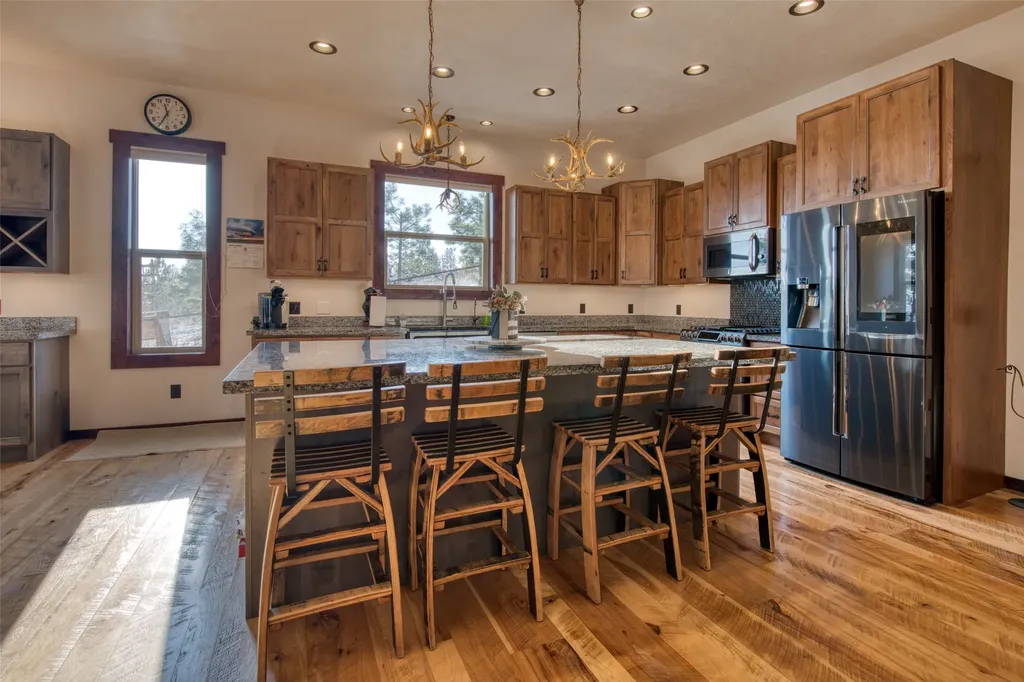 217 Peekaboo Trail Hamilton MT 59840
