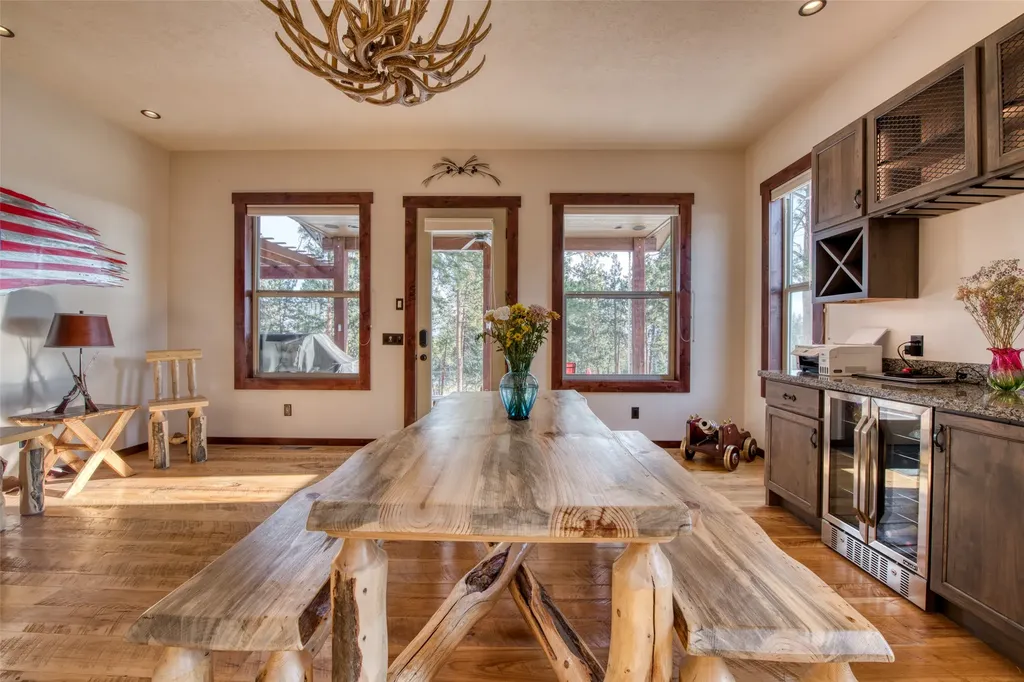 217 Peekaboo Trail Hamilton MT 59840