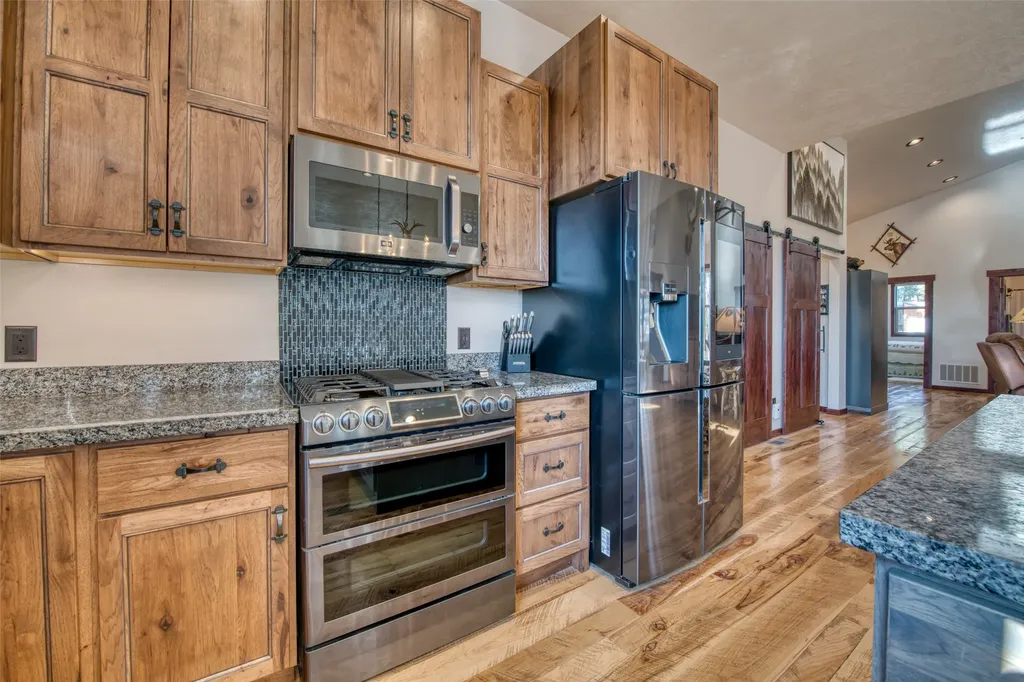 217 Peekaboo Trail Hamilton MT 59840