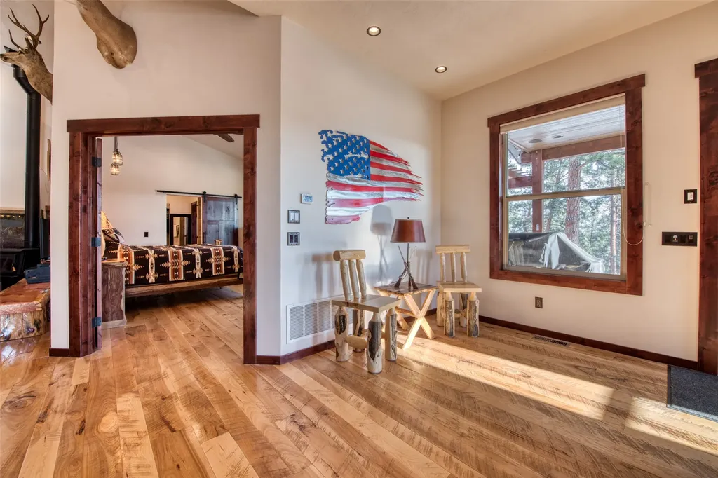 217 Peekaboo Trail Hamilton MT 59840