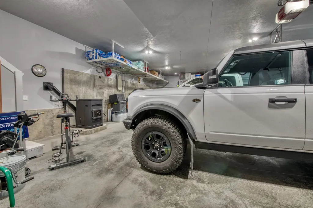217 Peekaboo Trail Hamilton MT 59840