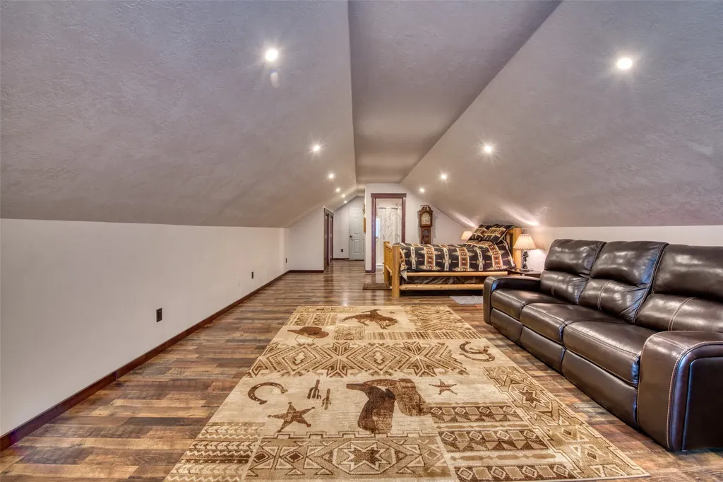 217 Peekaboo Trail Hamilton MT 59840