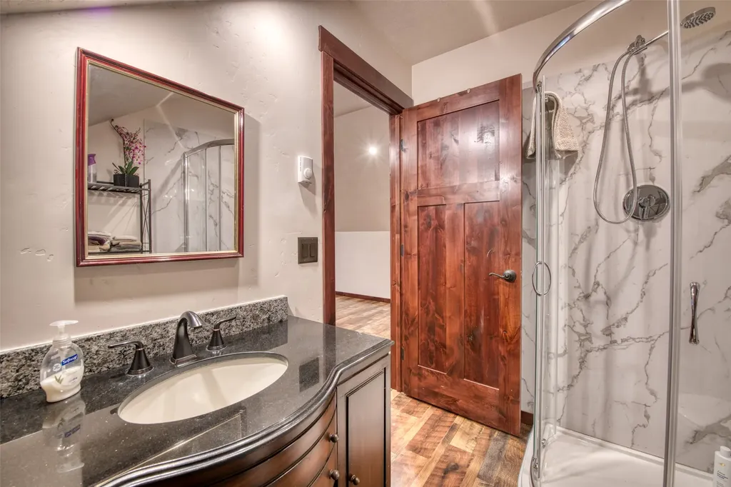217 Peekaboo Trail Hamilton MT 59840