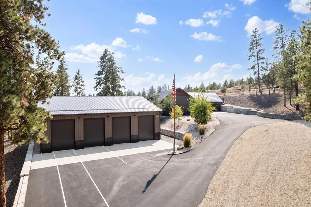 217 Peekaboo Trail Hamilton MT 59840