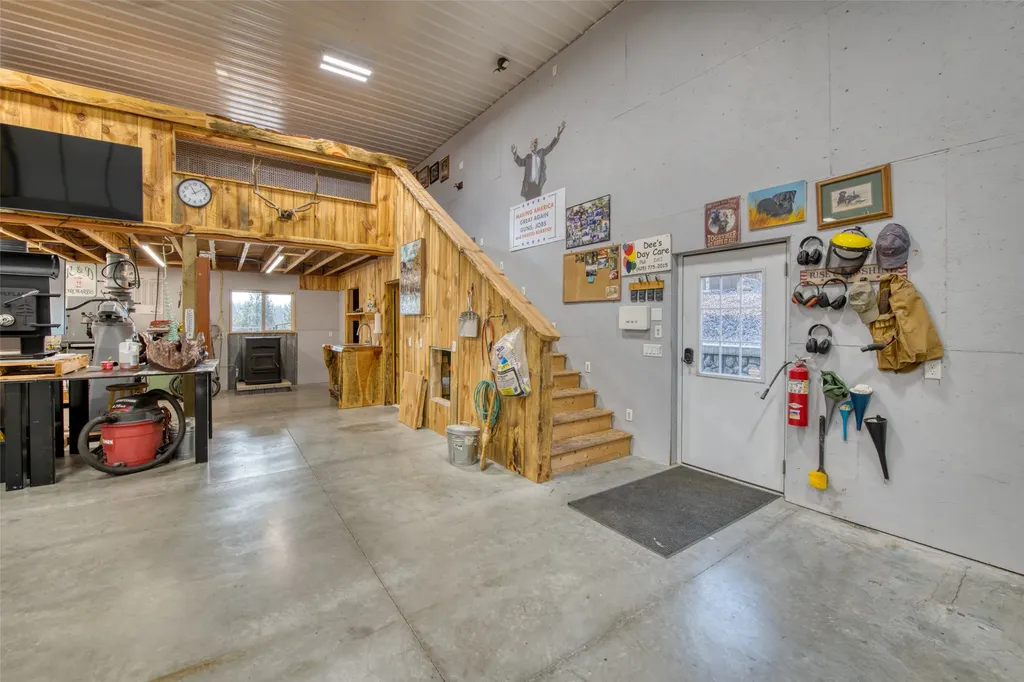 217 Peekaboo Trail Hamilton MT 59840