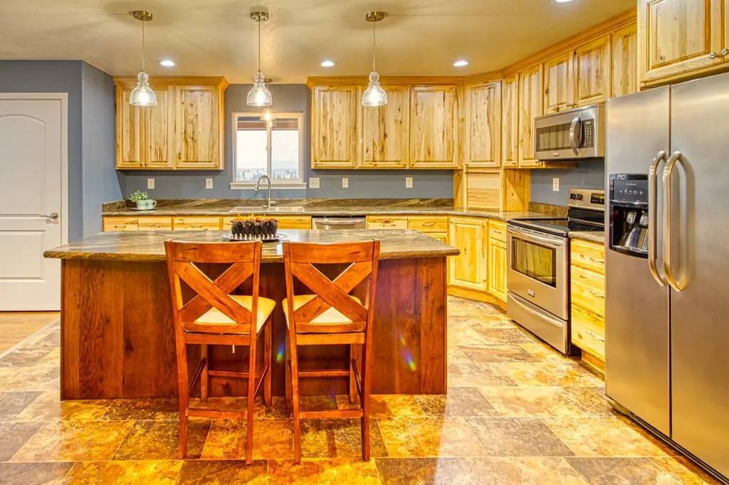 951 Summit View Way Stevensville MT 59870