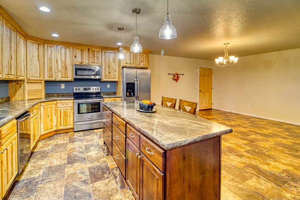 951 Summit View Way Stevensville MT 59870