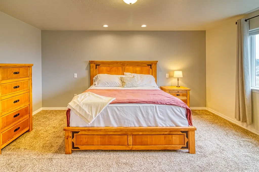 951 Summit View Way Stevensville MT 59870