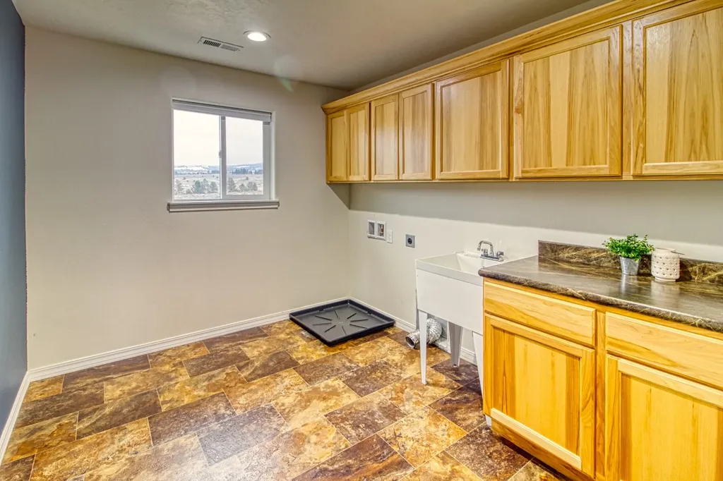 951 Summit View Way Stevensville MT 59870
