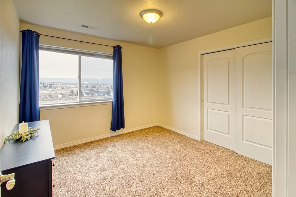 951 Summit View Way Stevensville MT 59870