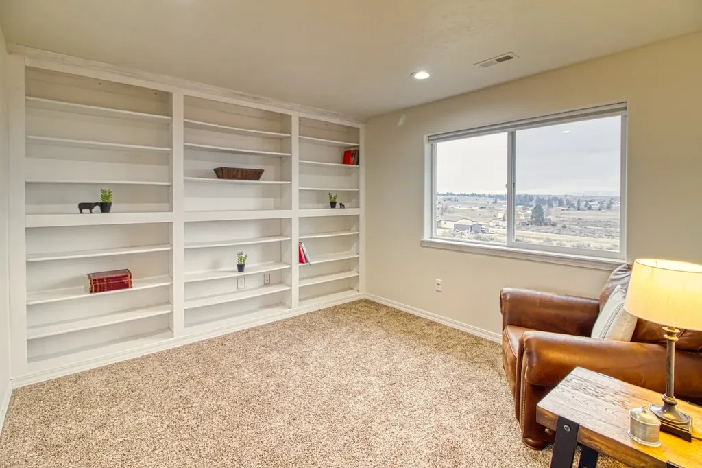 951 Summit View Way Stevensville MT 59870