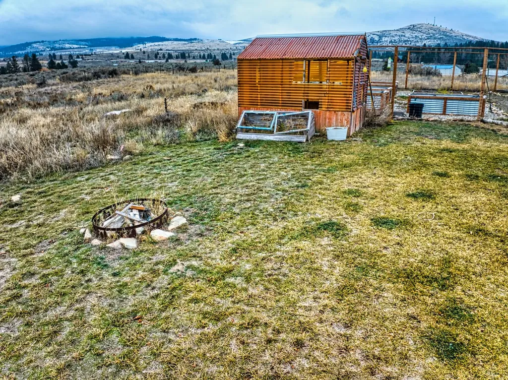 951 Summit View Way Stevensville MT 59870