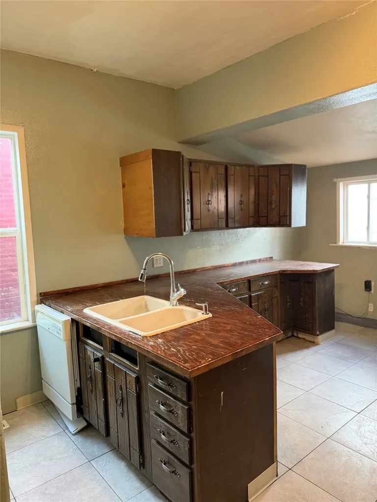 527 W Park Street Butte MT 59701